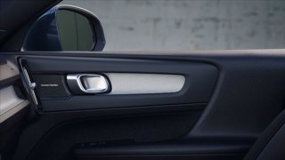 VOLVO XC40 B3 automatico Core 13