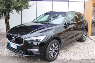 VOLVO XC60 B4 (d) AWD Geartronic Momentum Pro