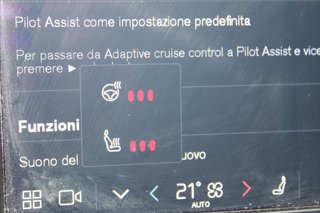 VOLVO XC60 T6 Plug-in hybrid AWD automatico Ultra Black Edition 14