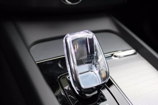 VOLVO XC60 T6 Plug-in hybrid AWD automatico Ultra Black Edition 19