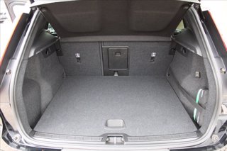 VOLVO XC40 T3 Geartronic Momentum Pro 12