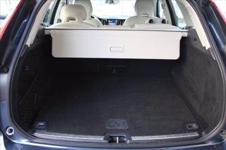 VOLVO XC60 B4 (d) AWD Geartronic Inscription 11