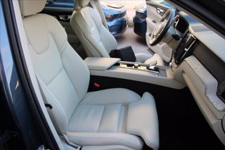 VOLVO XC60 B4 (d) AWD Geartronic Inscription 13