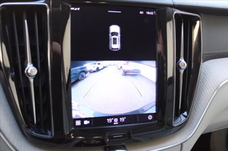 VOLVO XC60 B4 (d) AWD Geartronic Inscription 16