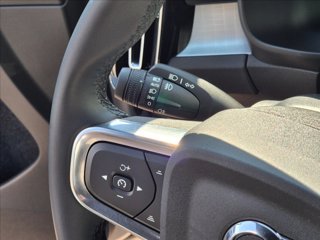 VOLVO XC40 B3 automatico Core 14