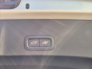 VOLVO XC40 B3 automatico Core 22