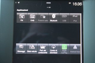 VOLVO XC40 T2 Geartronic Momentum Core 15