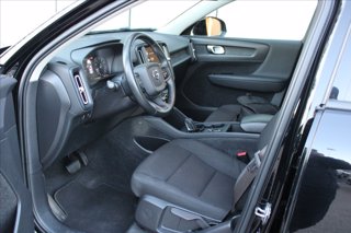 VOLVO XC40 T2 Geartronic Momentum Core 5