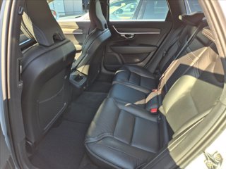 VOLVO V90 Cross Country D4 AWD Pro 8