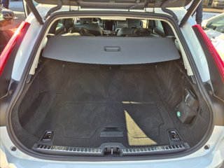 VOLVO V90 Cross Country D4 AWD Pro 9