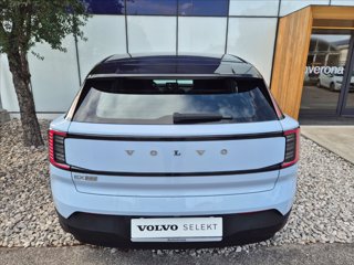 VOLVO EX30 Single Motor Extended Range RWD Plus 2