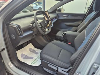 VOLVO EX30 Single Motor Extended Range RWD Plus 8