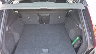 VOLVO XC40 T2 Momentum Core 13