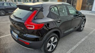 VOLVO XC40 T2 Momentum Core 3