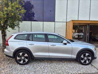 VOLVO V60 Cross Country B4 (d) AWD Geartronic Business Pro 4