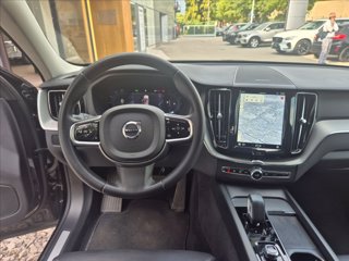 VOLVO XC60 B4 (d) AWD automatico Plus Dark 18