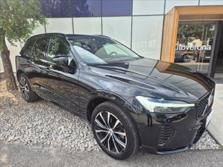 VOLVO XC60 B4 (d) AWD automatico Plus Dark 2