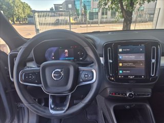 VOLVO XC40 B3 automatico Core 8