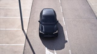 VOLVO EX30 Single Motor Extended Range RWD Plus Black Edition 1