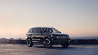 VOLVO XC90 B5 AWD automatico 7 posti Plus Bright 4