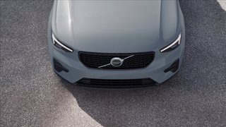 VOLVO XC40 B3 automatico Plus Dark 1