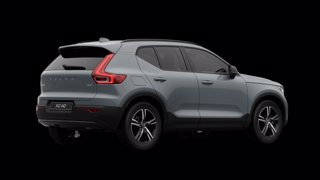 VOLVO XC40 B3 automatico Plus Dark 17