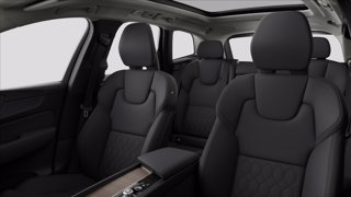 VOLVO XC60 B5 AWD automatico Plus Dark 6