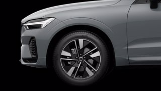 VOLVO XC60 B5 AWD automatico Plus Dark 9