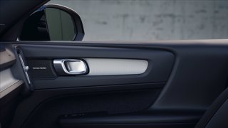 VOLVO XC40 B3 automatico Core 6