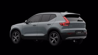 VOLVO XC40 B3 automatico Core 14