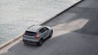 VOLVO XC40 B3 automatico Core 4