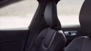 VOLVO V60 B4 automatico Plus Dark 19