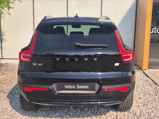 VOLVO XC40 Recharge Pure Electric Twin Motor AWD Plus 3