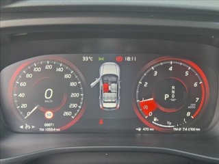 VOLVO XC40 T2 Momentum Core 11