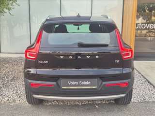 VOLVO XC40 T2 Momentum Core 5