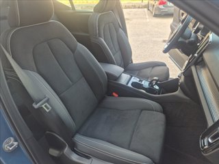 VOLVO XC40 B3 automatico Ultra Dark 12