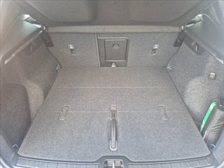 VOLVO XC40 B3 automatico Ultra Dark 9