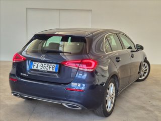MERCEDES A 180 d Sport 1