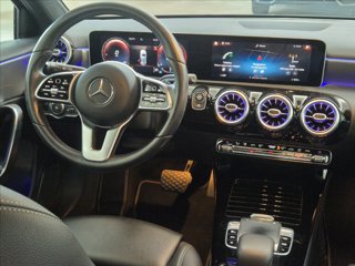 MERCEDES A 180 d Sport 11