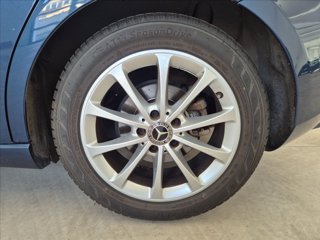 MERCEDES A 180 d Sport 5