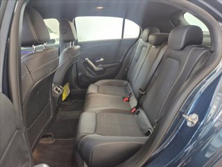 MERCEDES A 180 d Sport 7