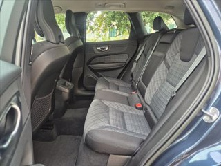 VOLVO XC60 B4 (d) automatico Core 5
