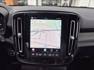 VOLVO XC40 B3 automatico Plus Dark 11