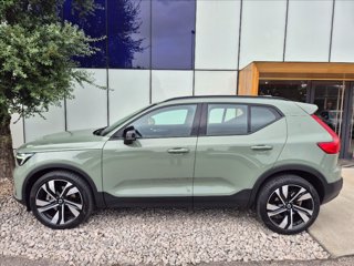 VOLVO XC40 B3 automatico Plus Dark 3