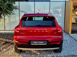 VOLVO XC40 T2 Momentum Core 3