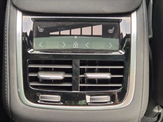 VOLVO XC90 B5 AWD automatico 7 posti Ultra Black Edition 19