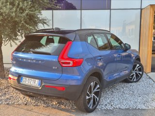 VOLVO XC40 B4 AWD Geartronic R-design 1
