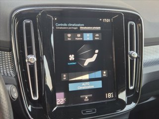 VOLVO XC40 B4 AWD Geartronic R-design 13