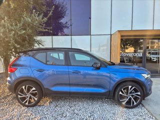VOLVO XC40 B4 AWD Geartronic R-design 4