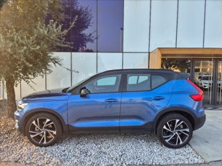 VOLVO XC40 B4 AWD Geartronic R-design 5